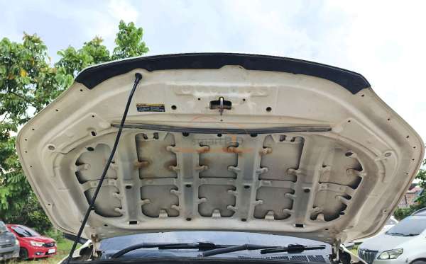 TOYOTA HILUX 2.4G DC 4X4