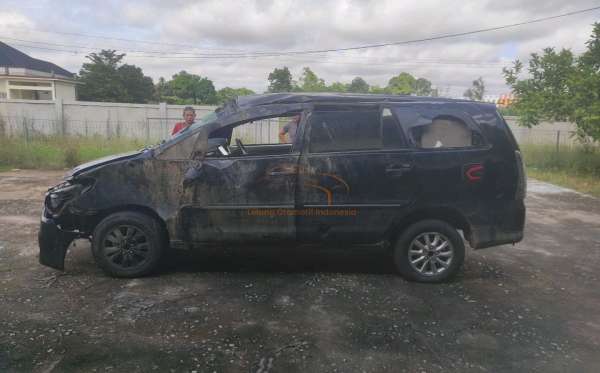TOYOTA INNOVA G