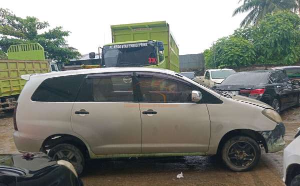 TOYOTA KIJANG INNOVA G
