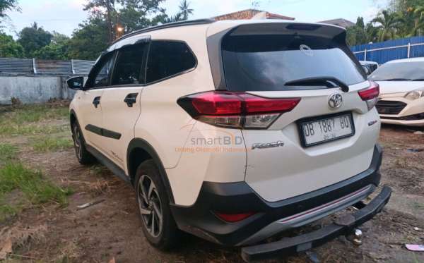 TOYOTA RUSH S