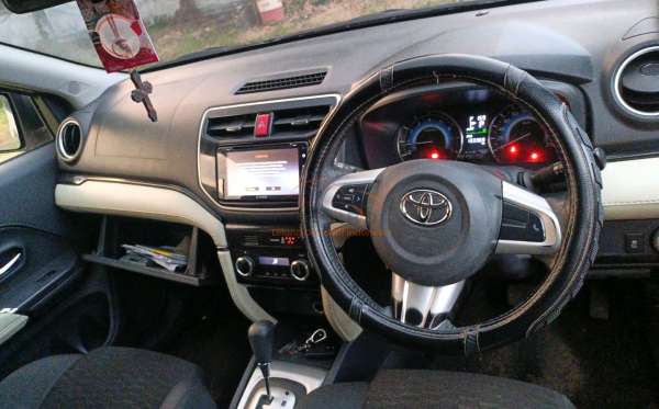 TOYOTA RUSH S