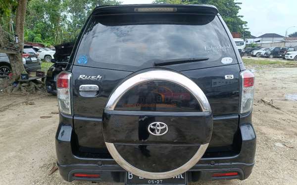 TOYOTA RUSH S