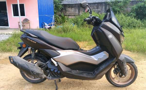 YAMAHA NMAX TRB