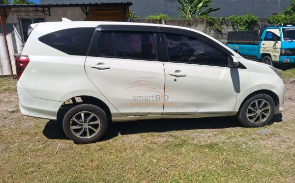 DAIHATSU SIGRA