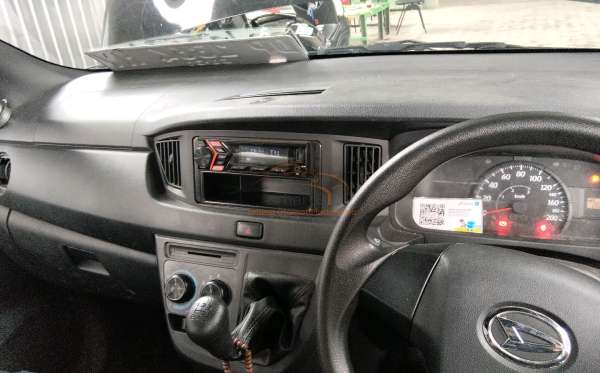DAIHATSU SIGRA