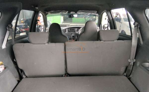 DAIHATSU SIGRA