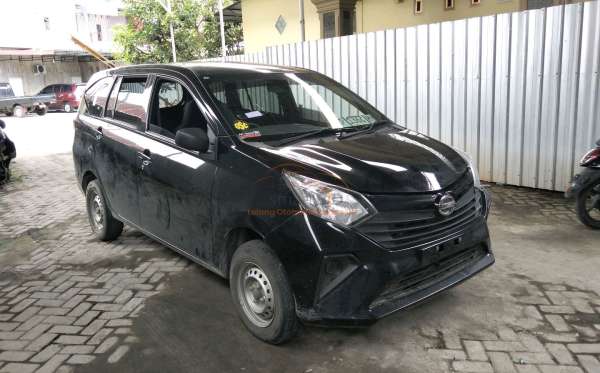 DAIHATSU SIGRA