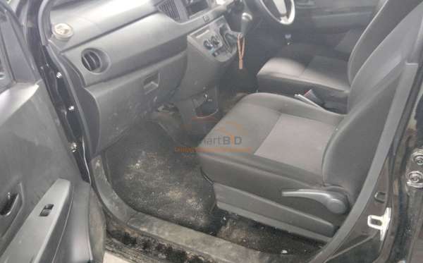 DAIHATSU SIGRA