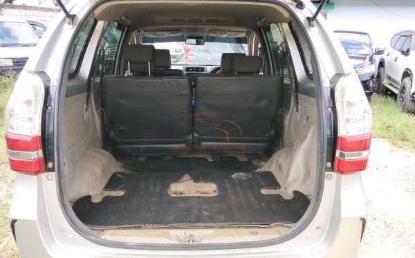 DAIHATSU XENIA 1.3 X