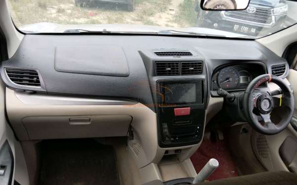 DAIHATSU XENIA 1.3 X