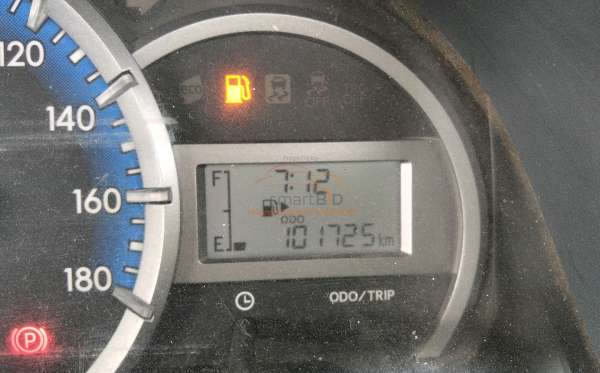 DAIHATSU XENIA 1.3 X