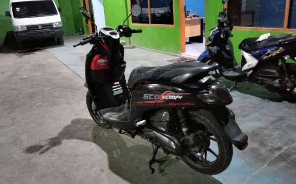 HONDA  SCOOPY