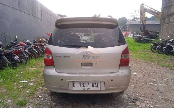 NISSAN GRAND LIVINA SV 1.5