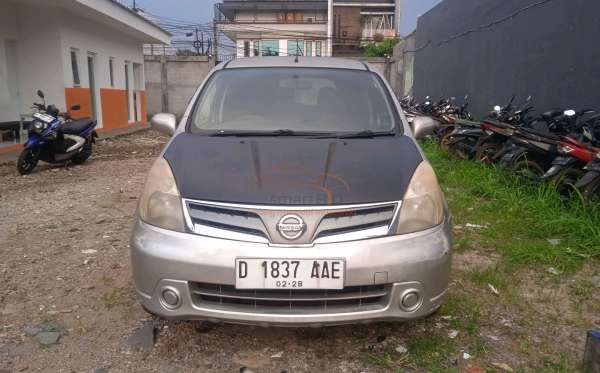 NISSAN GRAND LIVINA SV 1.5