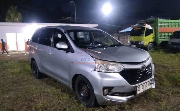 TOYOTA AVANZA