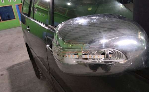 TOYOTA INNOVA