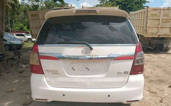 TOYOTA KIJANG INNOVA G DIESEL