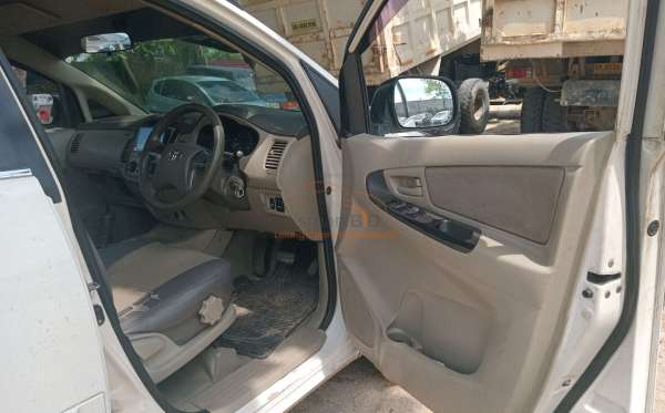 TOYOTA KIJANG INNOVA G DIESEL