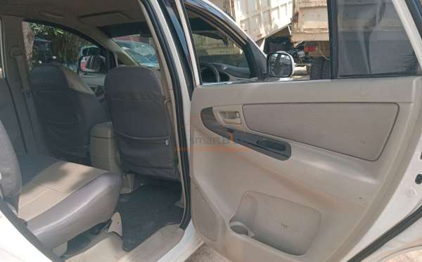 TOYOTA KIJANG INNOVA G DIESEL