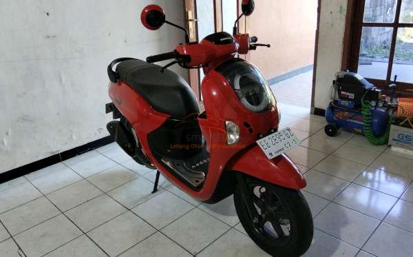 HONDA  SCOOPY