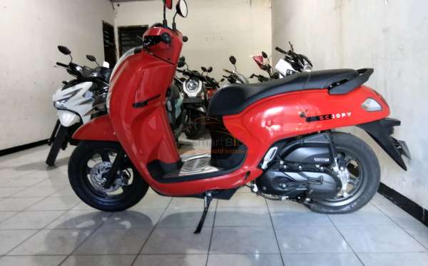 HONDA  SCOOPY