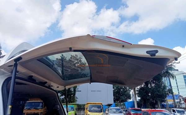 TOYOTA ALPHARD S 2.4