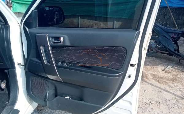 TOYOTA RUSH S