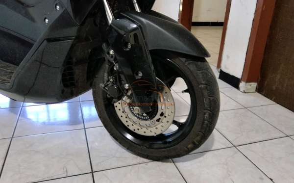 YAMAHA  NMAX