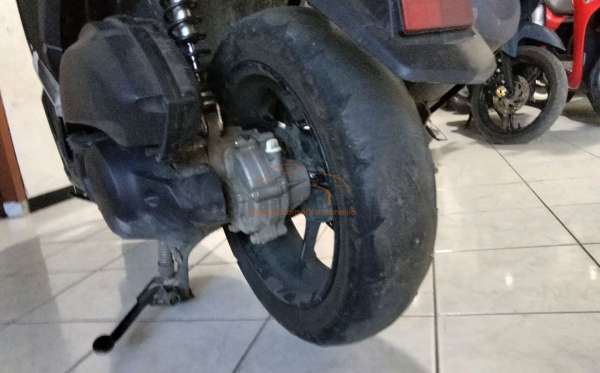 YAMAHA  NMAX