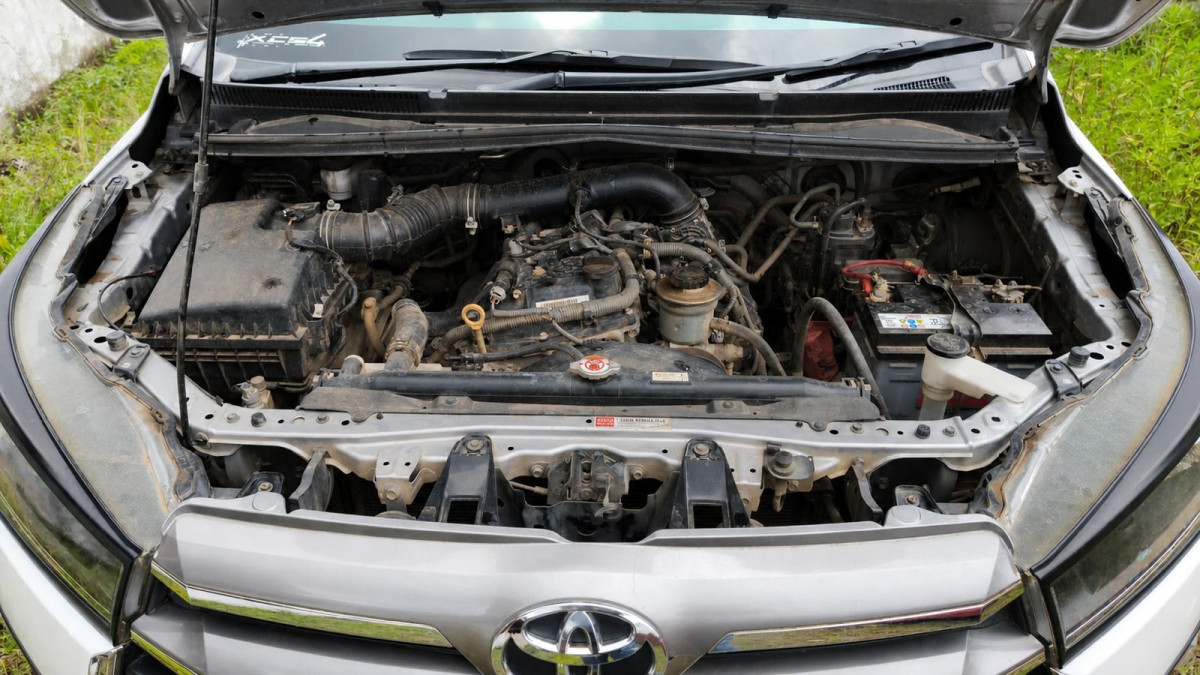 TOYOTA INNOVA  G