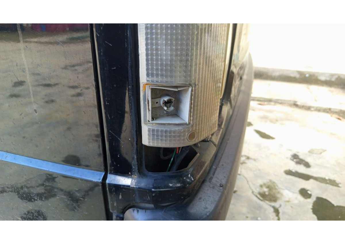 MITSUBISHI  L 300 L300 PU FB-R (4X2)