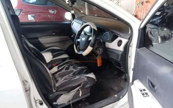 DAIHATSU SIGRA