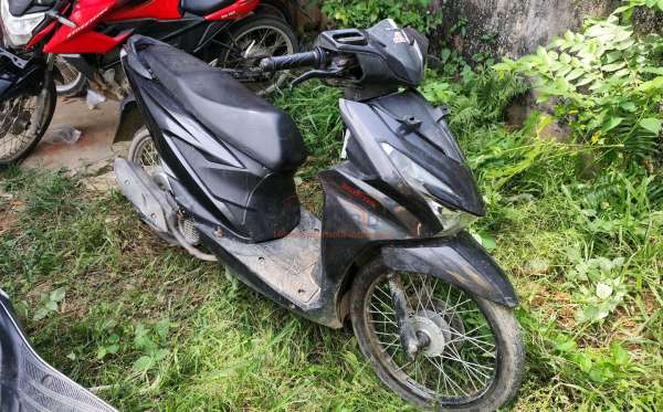 HONDA  BEAT