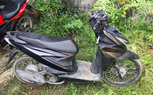 HONDA  BEAT