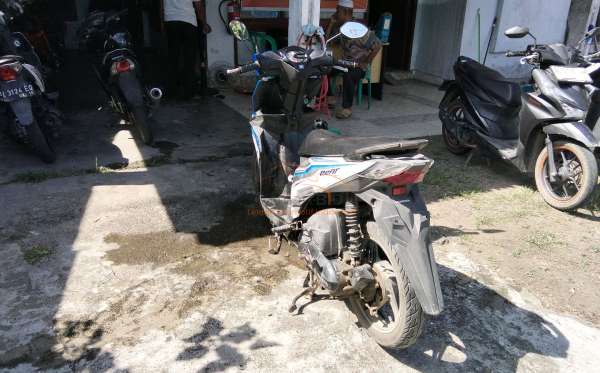 HONDA  BEAT