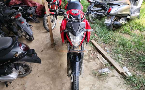 HONDA CB 150 R STREET FIRE