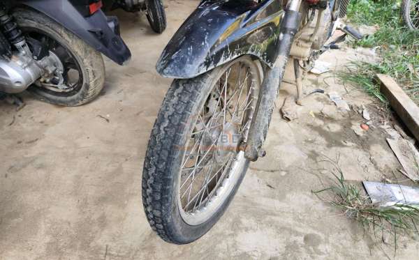 HONDA CB 150 R STREET FIRE