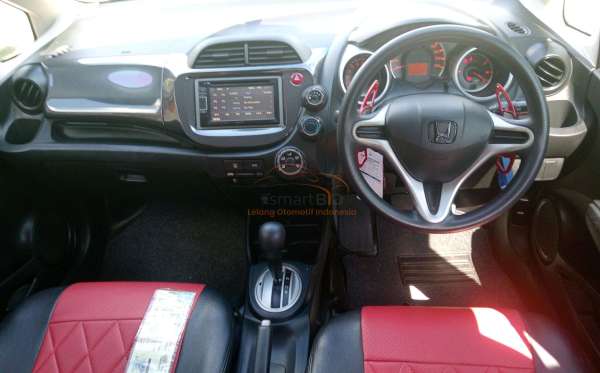 HONDA JAZZ GE8 1.5 E