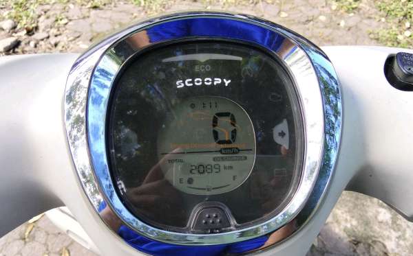 HONDA SCOOPY PRESTIGE