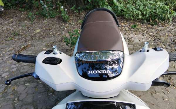 HONDA SCOOPY PRESTIGE