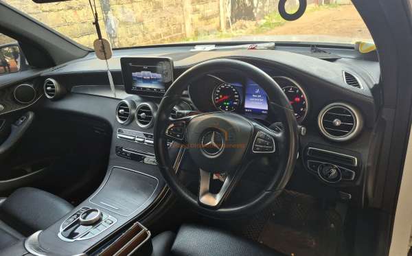 MERCEDES BENZ GLC 250