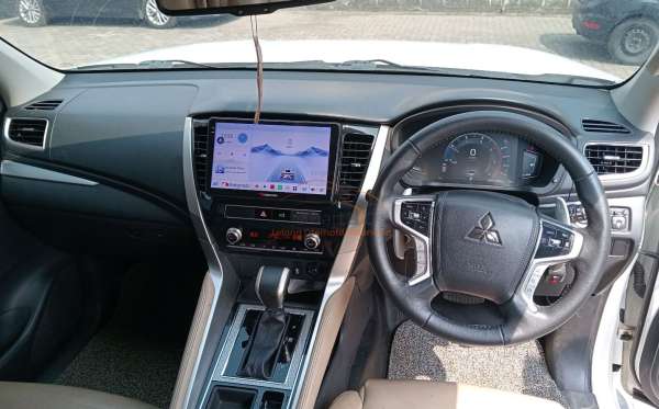 MITSUBISHI  PAJERO  SPORT 2.4L DAKAR-L (4X2)
