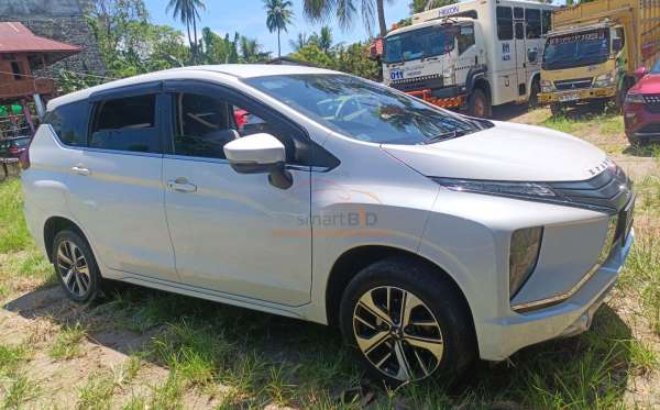 MITSUBISHI XPANDER SPORT