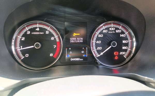 MITSUBISHI XPANDER SPORT