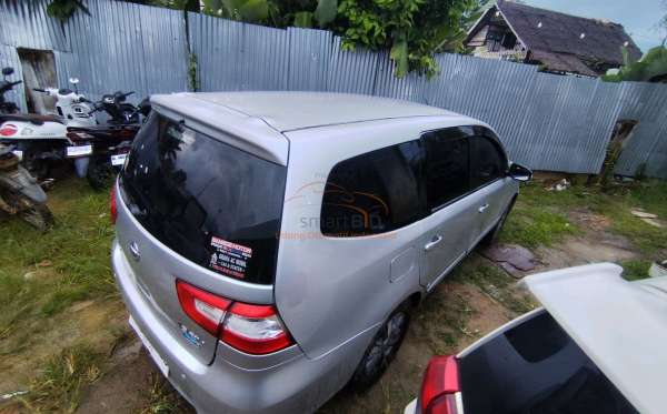 NISSAN GRAND LIVINA