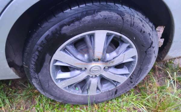 NISSAN GRAND LIVINA