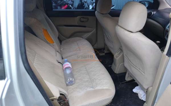 NISSAN GRAND LIVINA