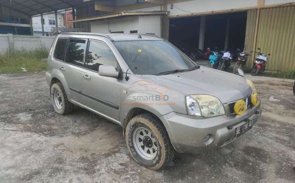 NISSAN X TRAIL