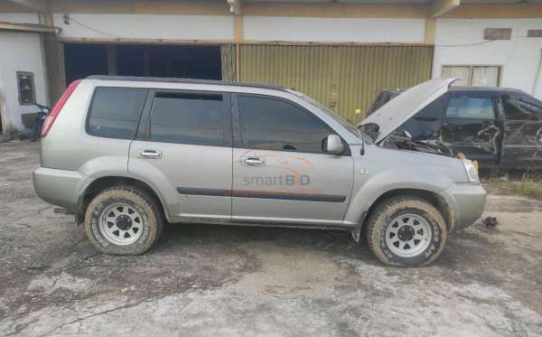 NISSAN X TRAIL