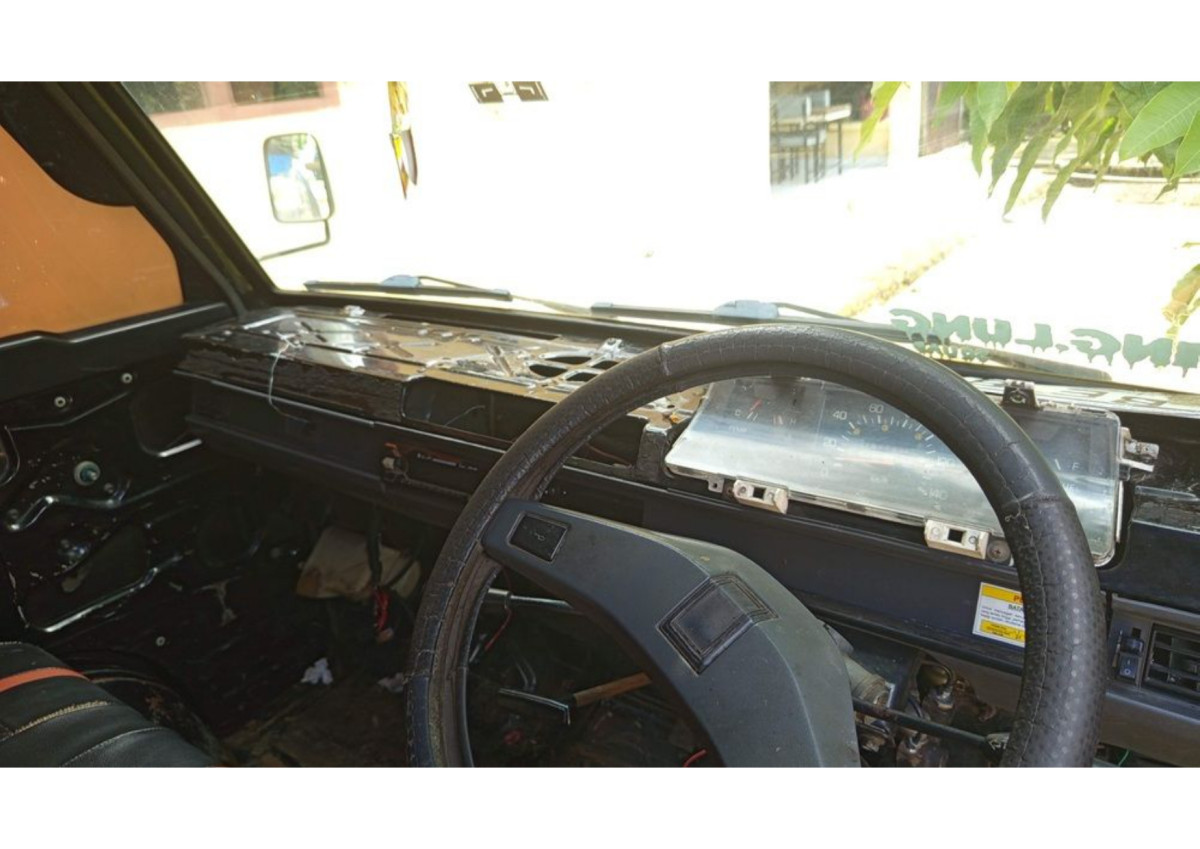 MITSUBISHI  L 300 L300 PU FB-R (4X2)